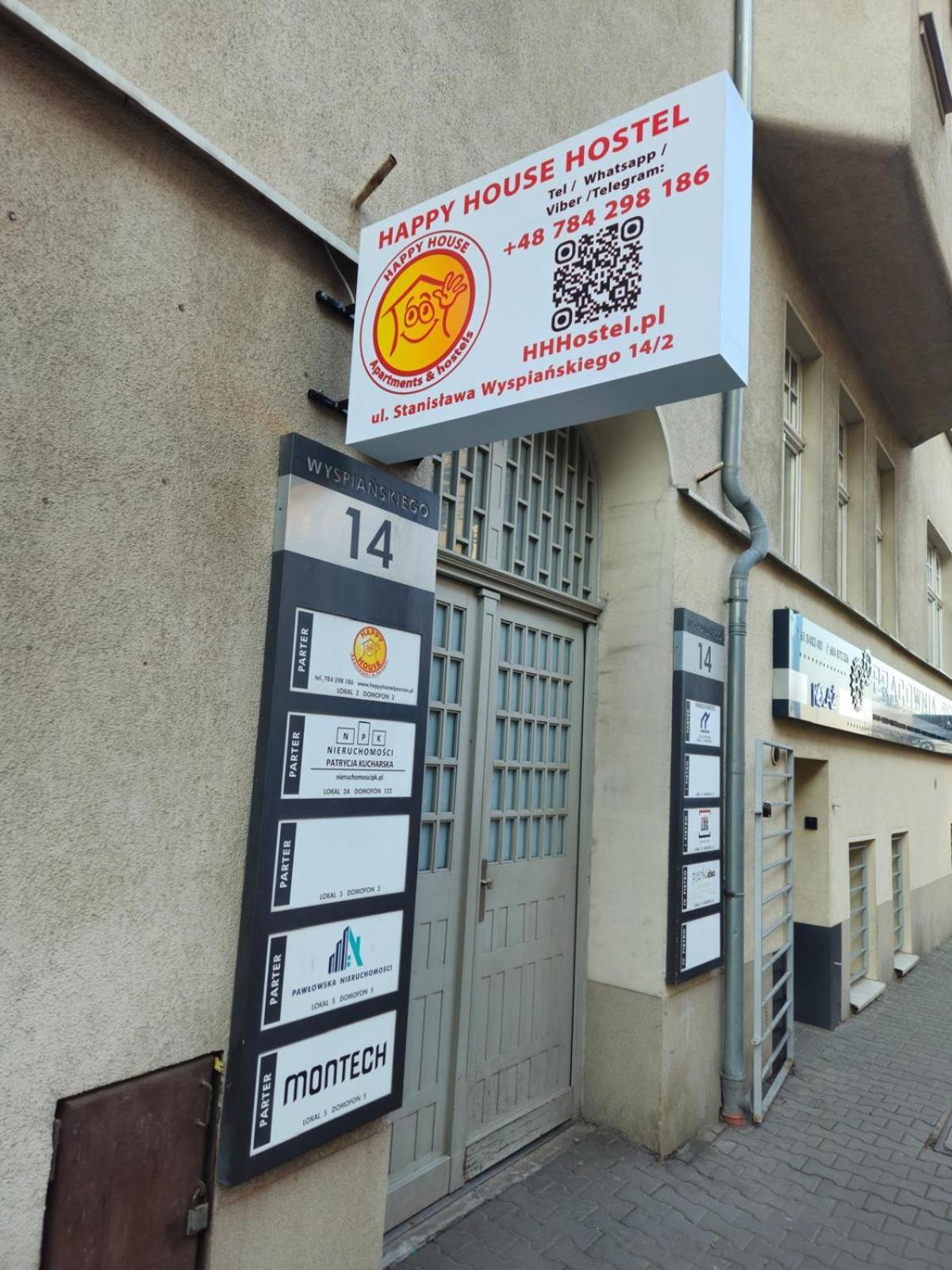 Happy House Hostel Познань Экстерьер фото